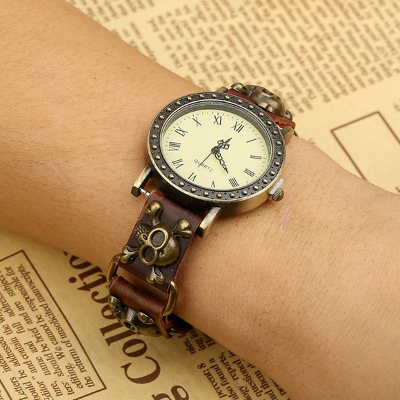 Punk Style Skull Leather Women Watch - Picture 2 of 5